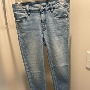 Light Wash Regular American Eagle Skinny Jeans